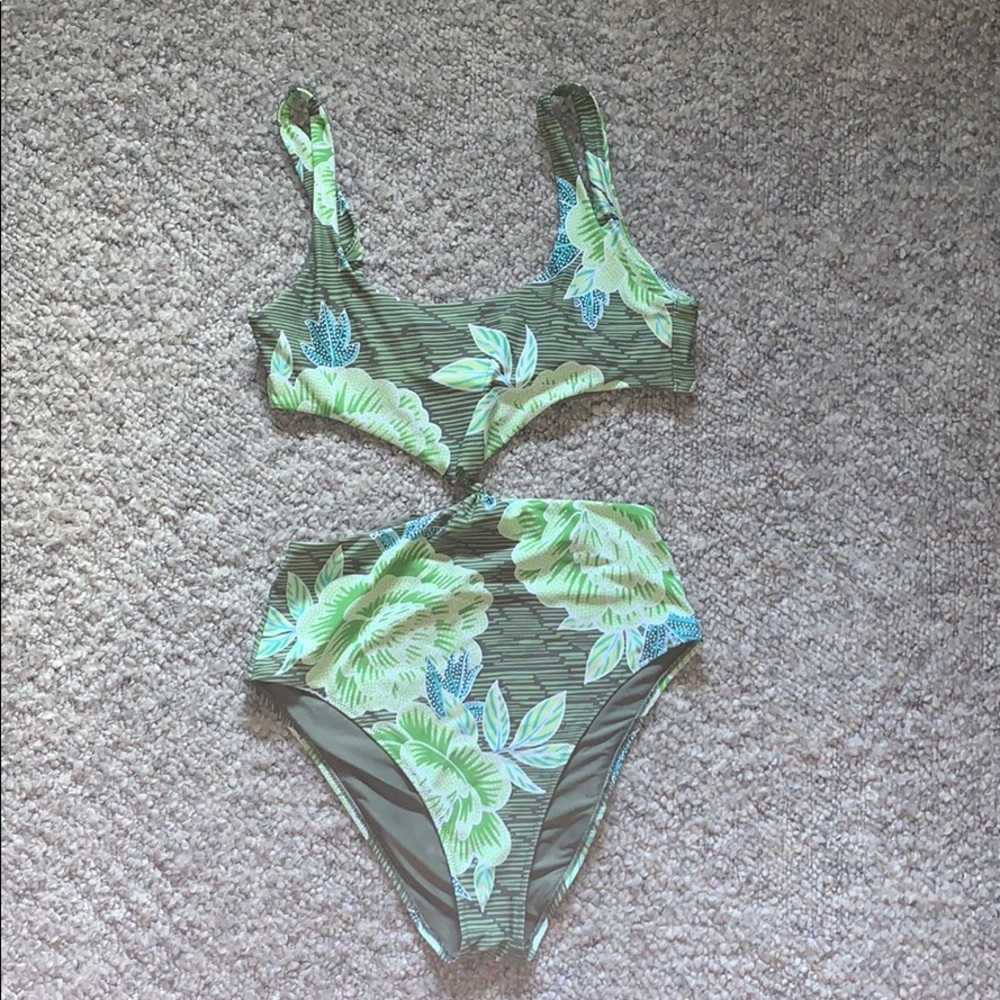 Aerie Large Swimsuit- One piece